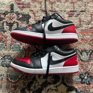 Nike Jordan 1 Low Mens sneaker